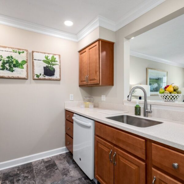 Sample kitchen of apartment at Edgewood Summit