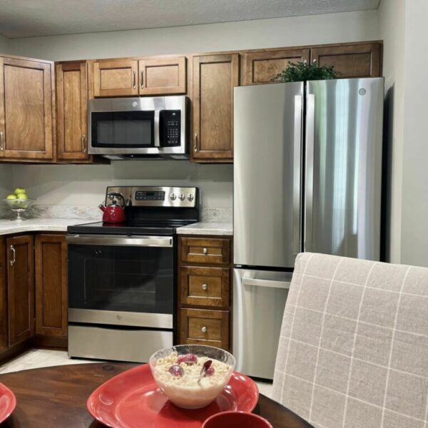 Sample kitchen of apartment at Edgewood Summit