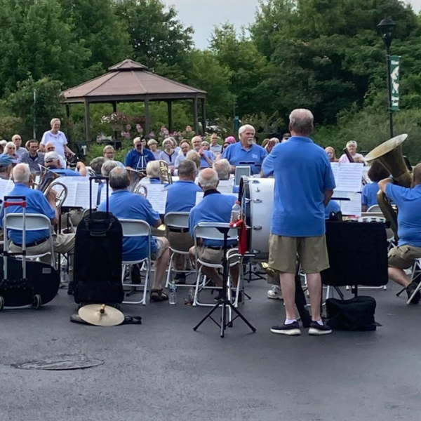 Edgewood Summit seniors at the 2023 Charleston Metro Band Summer Concert