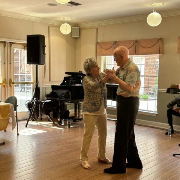 Resident couple dancing at the 28th anniversary celebration