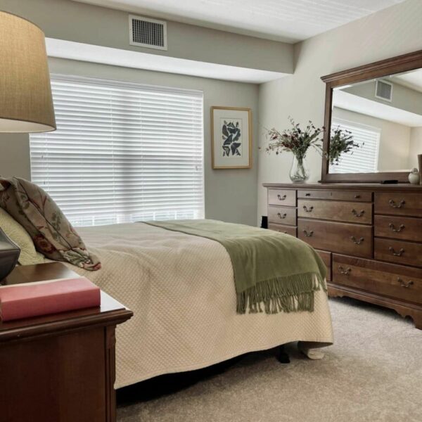 Sample bedroom of apartment at Edgewood Summit